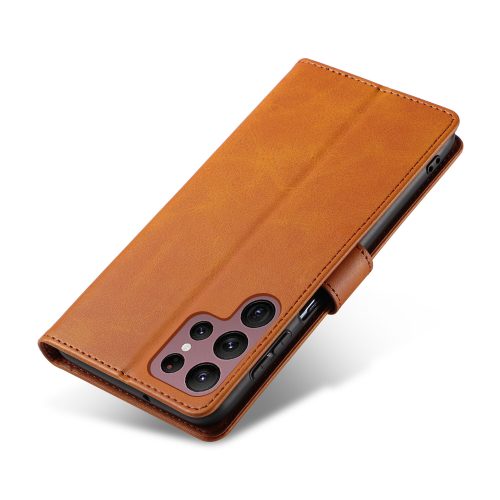 Cash pocket and card organizer detail on leather folio case for Oppo
